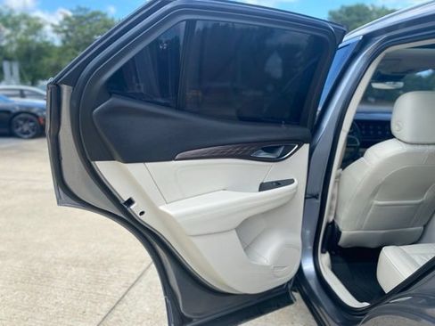 Used 2021 Buick Envision Avenir w/ Technology Package II FWD image 11