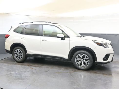 Certified 2023 Subaru Forester Premium image 7