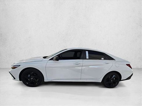 New 2026 Hyundai Elantra SEL Sport FWD image 5