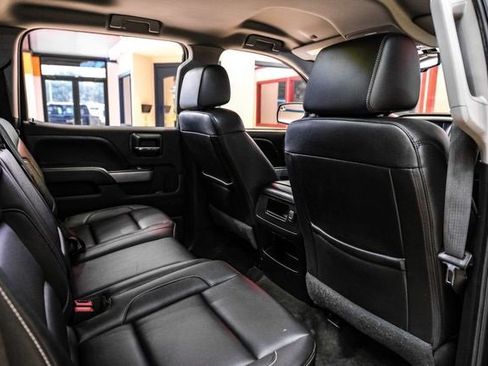 Used 2018 Chevrolet Silverado 1500 LTZ Z71 w/ Midnight Edition image 29