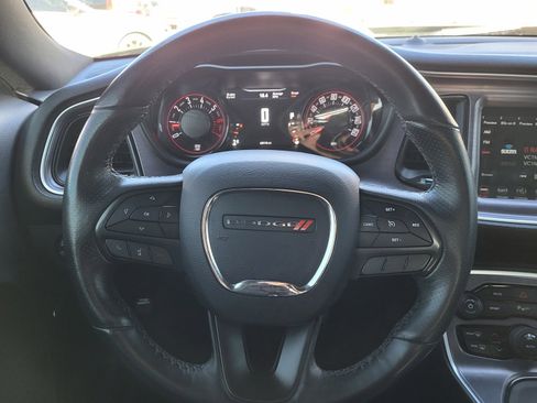 Used 2018 Dodge Challenger R/T Plus image 9