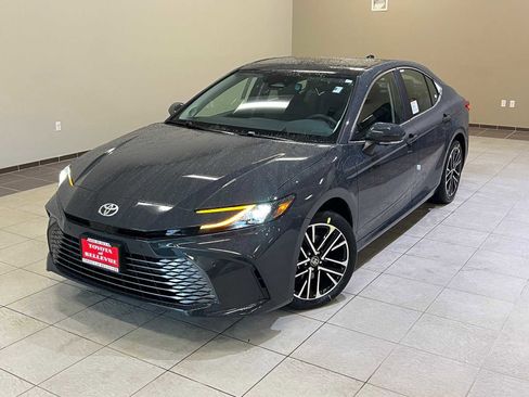 New 2026 Toyota Camry XLE image 1