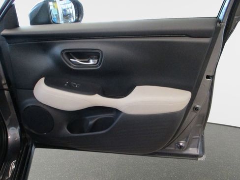 New 2026 Honda HR-V LX image 34