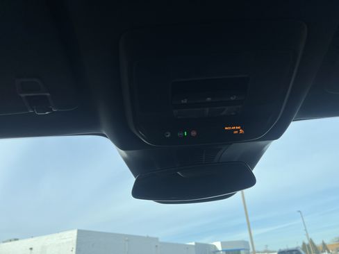 Used 2024 Chevrolet Blazer EV LT image 34