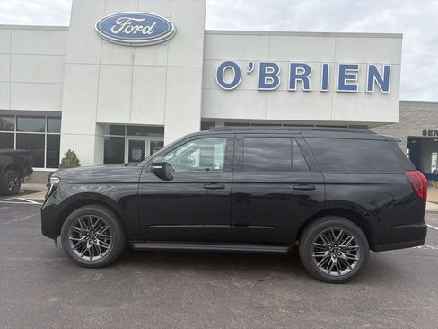 New 2026 Ford Expedition Platinum AWD/4WD image 2