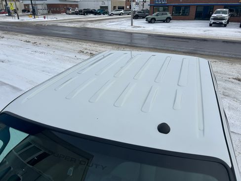 Used 2011 Ford F250 XLT w/ XLT Interior Pkg image 9