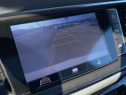 Used 2020 Buick Enclave Premium w/ Sun and Sites Package image 25