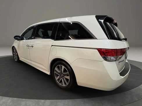 Used 2017 Honda Odyssey Touring image 7
