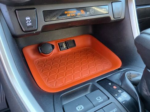 Used 2019 Toyota RAV4 Adventure image 29