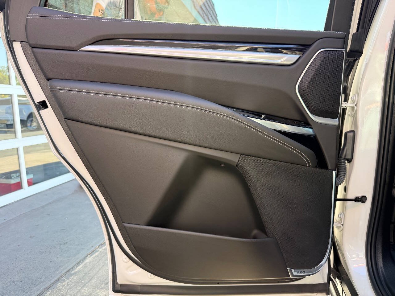 Used 2025 Cadillac Escalade Sport w/ Touring Package AWD/4WD image 35