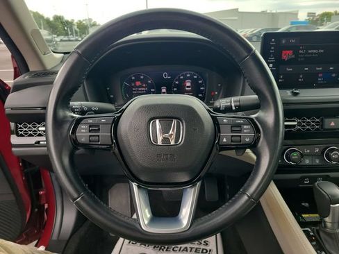 Used 2024 Honda Accord Touring image 31