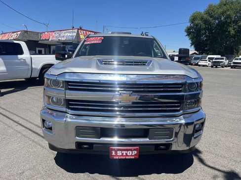 Used 2018 Chevrolet Silverado 3500 LT w/ LT Convenience Package AWD/4WD image 2