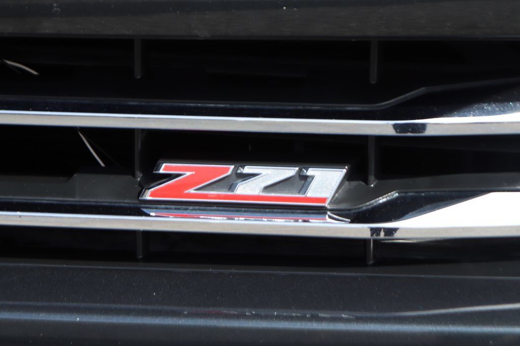 Used 2018 Chevrolet Silverado 1500 LTZ Z71 AWD/4WD image 48