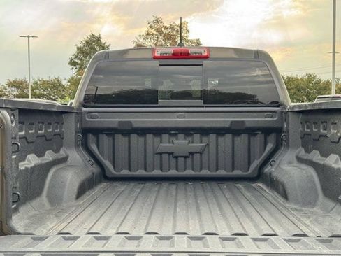 Used 2023 Chevrolet Colorado Z71 w/ Z71 Convenience Package 2 AWD/4WD image 32
