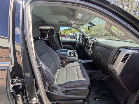 Used 2019 GMC Sierra 1500 SLE w/ SLE Value Package AWD/4WD image 34