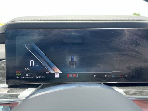 Used 2024 BMW 740i RWD image 39
