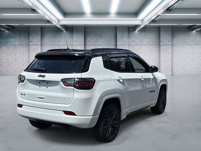 Used 2022 Jeep Compass High Altitude AWD/4WD image 4