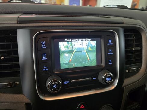 Used 2018 RAM 1500 Express w/ Black Ram 1500 Express Group AWD/4WD image 23