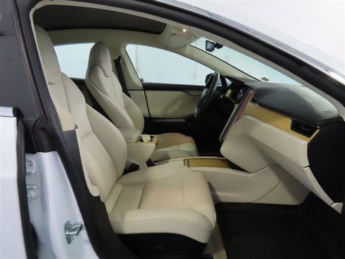 Used 2018 Tesla Model S 100D AWD/4WD image 34