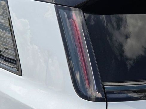 New 2026 Cadillac Vistiq Sport AWD/4WD image 11