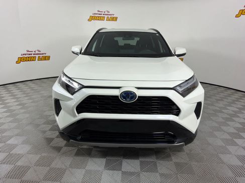 Used 2022 Toyota RAV4 SE AWD/4WD image 9