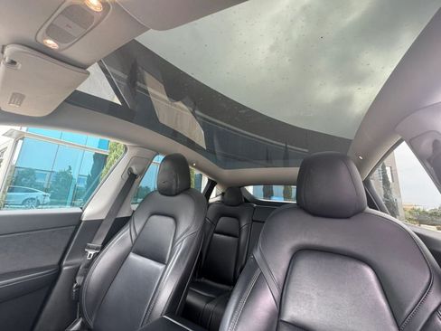 Used 2023 Tesla Model Y Long Range AWD/4WD image 10