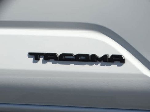 Used 2024 Toyota Tacoma SR5 image 9