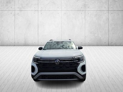 New 2025 Volkswagen Atlas Peak Edition SE