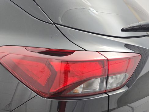 Used 2023 Chevrolet TrailBlazer LT image 32