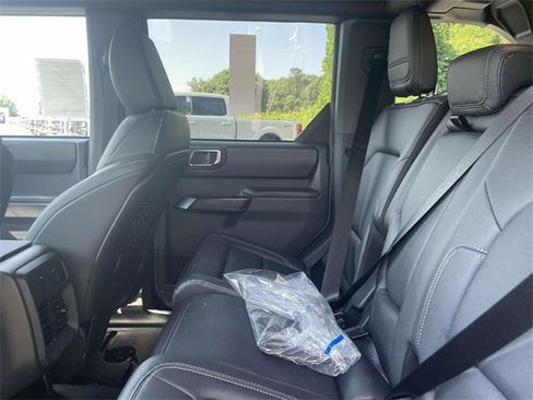New 2025 Ford Bronco Badlands image 25
