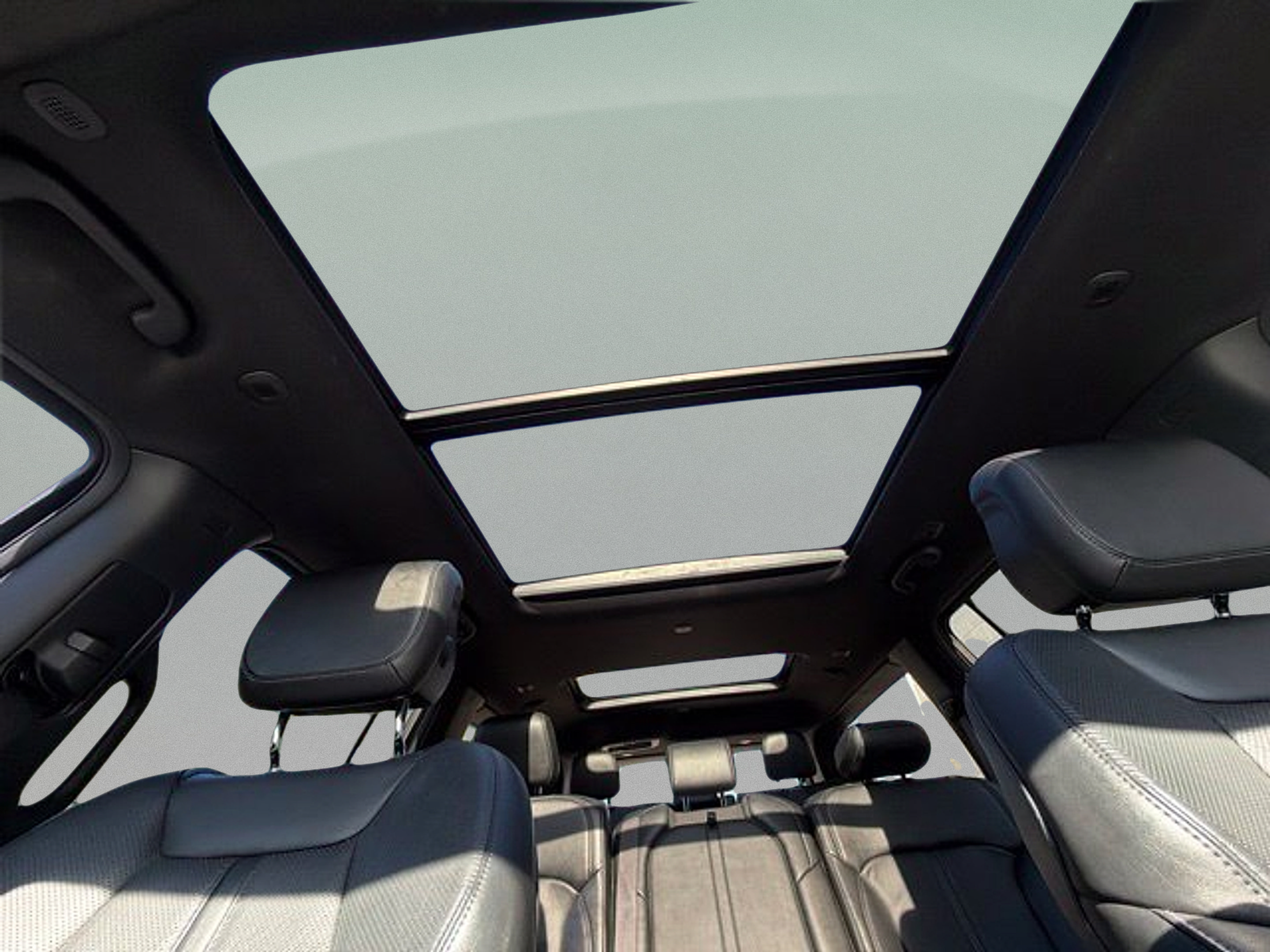 Used 2023 Jeep Wagoneer Series II AWD/4WD image 25