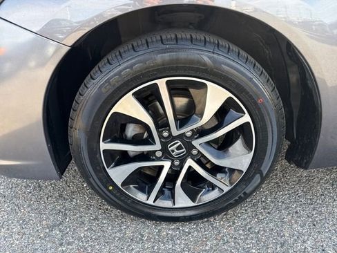 Used 2014 Honda Civic EX image 2