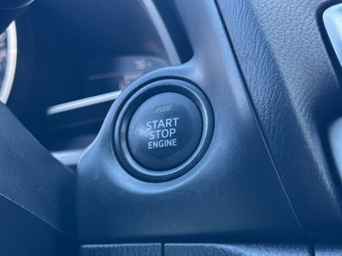 Used 2018 MAZDA MAZDA3 Touring image 22