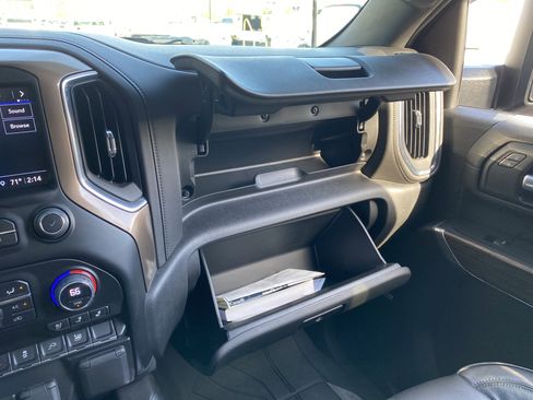 Used 2023 Chevrolet Silverado 3500 High Country image 30