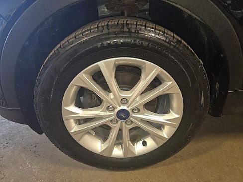 Used 2019 Ford Escape S image 37