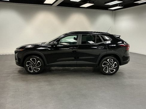 Certified 2024 Chevrolet Trax RS FWD image 2