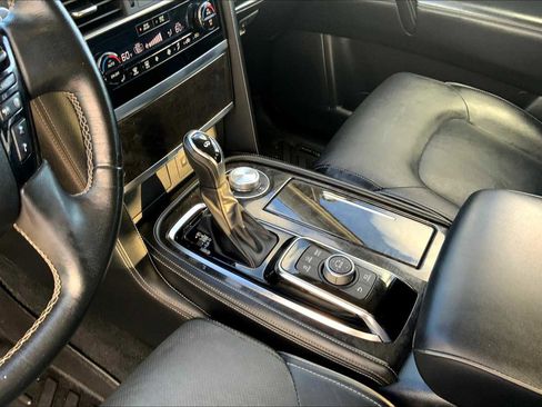 Used 2022 INFINITI QX80 Luxe image 16