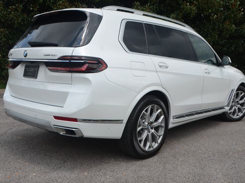 Used 2025 BMW X7 xDrive40i AWD/4WD image 21