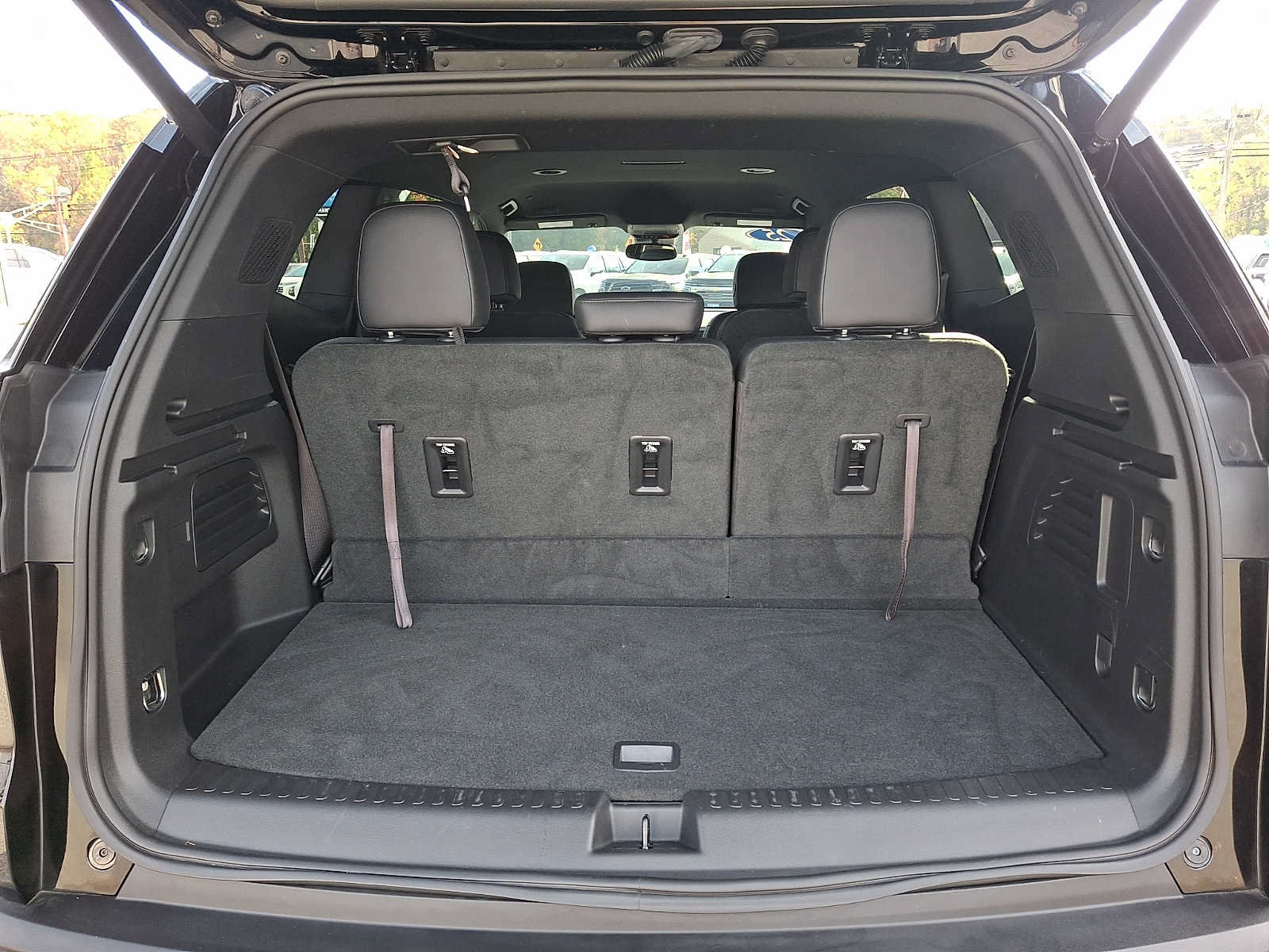 Used 2025 GMC Acadia Elevation w/ Elevation Premium Package AWD/4WD image 27