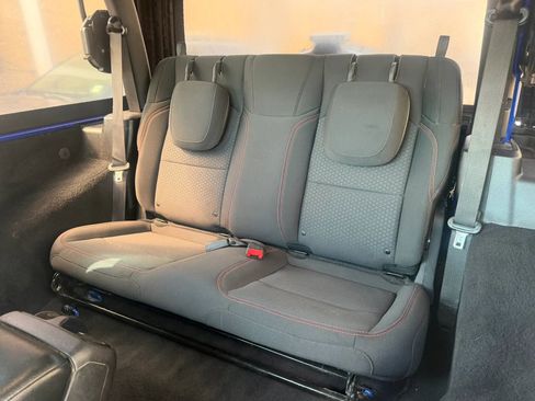 Used 2019 Jeep Wrangler Rubicon AWD/4WD image 25