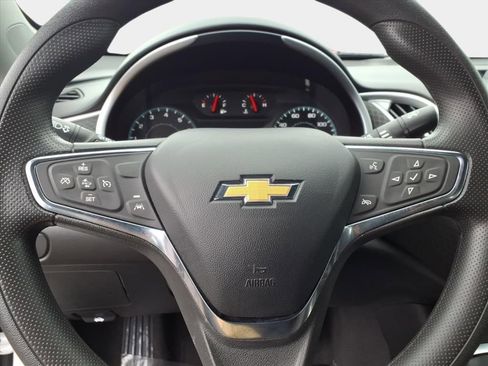 Used 2023 Chevrolet Malibu LT image 17