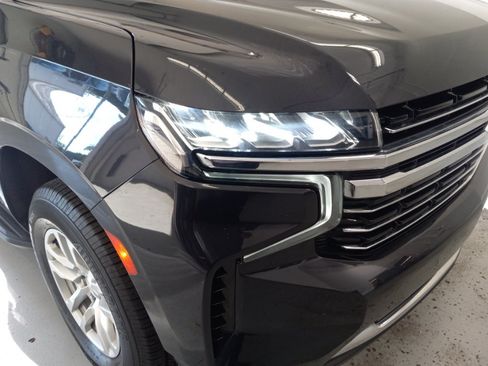 Used 2023 Chevrolet Suburban LT AWD/4WD image 5
