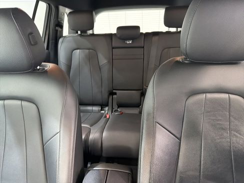 Used 2020 Mercedes-Benz GLB 250 4MATIC image 17