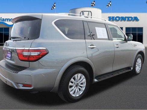 Used 2024 Nissan Armada SV image 6