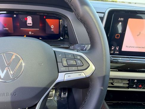 New 2026 Volkswagen Atlas Peak Edition image 18