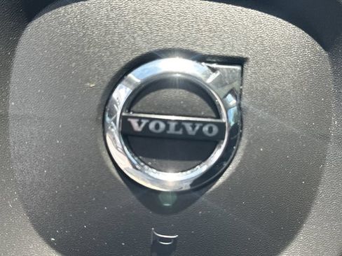 Used 2024 Volvo XC60 B5 Ultimate w/ Protection Package Premier AWD/4WD image 21