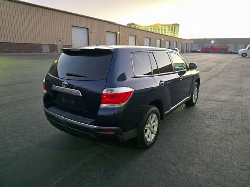 Used 2012 Toyota Highlander FWD image 5