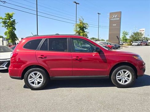 Used 2011 Hyundai Santa Fe GLS FWD image 2