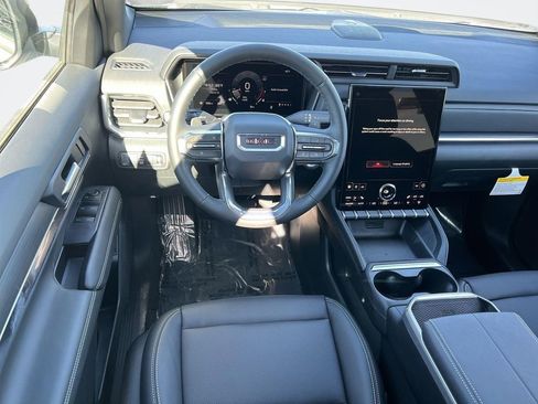 New 2026 GMC Terrain Elevation w/ Elevation Premium Package AWD/4WD image 11