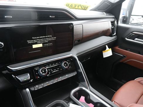 New 2026 GMC Sierra 3500 Denali Ultimate image 23